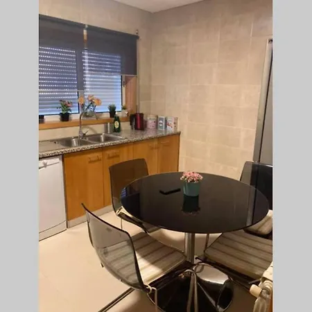 Apartamento Amarante Lägenhet